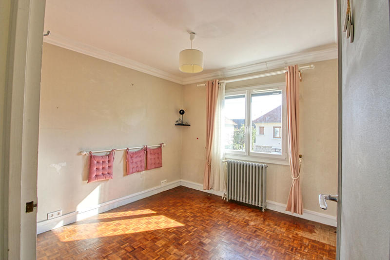 Maison - 75 m² - 5 pièces