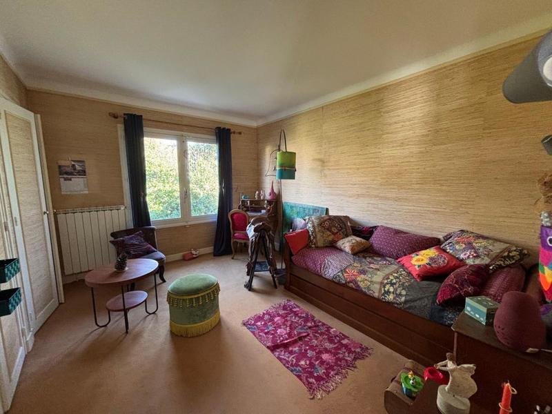 Maison - 241 m² - 6 pièces