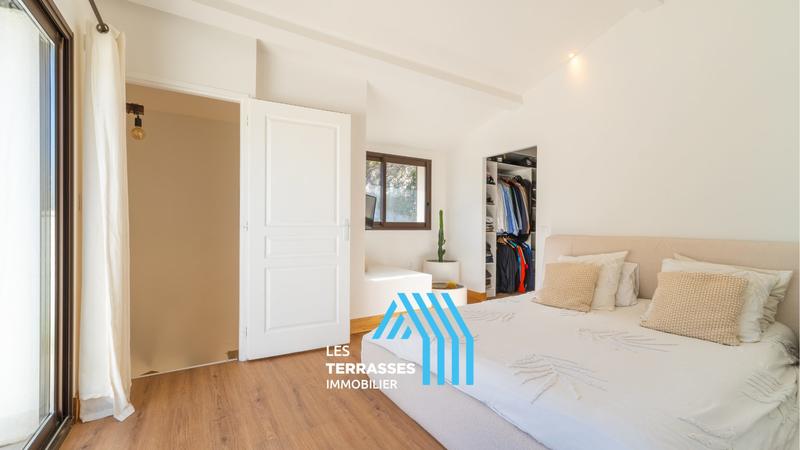 Villa - 121 m² - 5 pièces