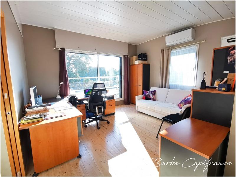 Maison - 178 m² - 10 pièces