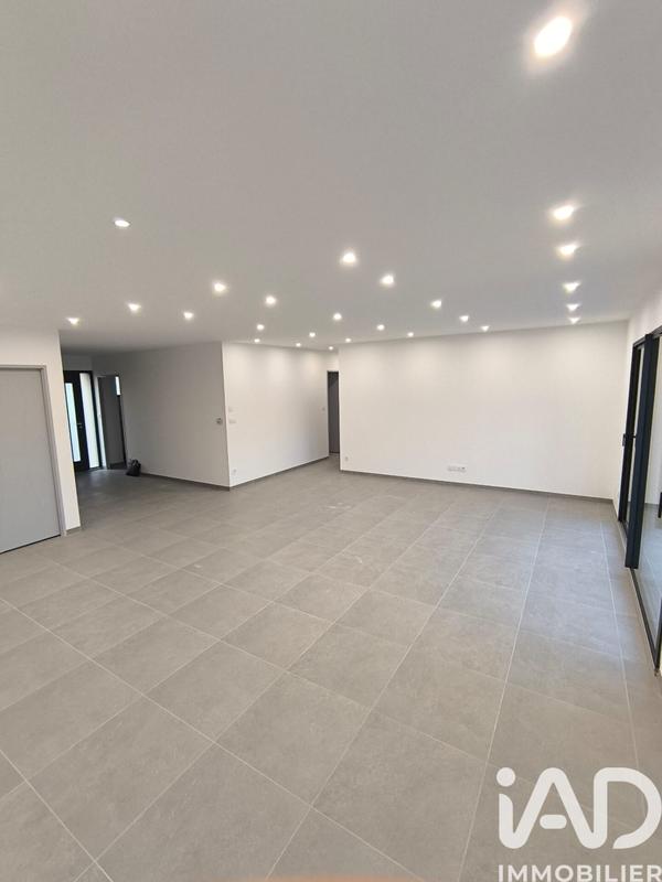 Maison - 100 m² - 5 pièces