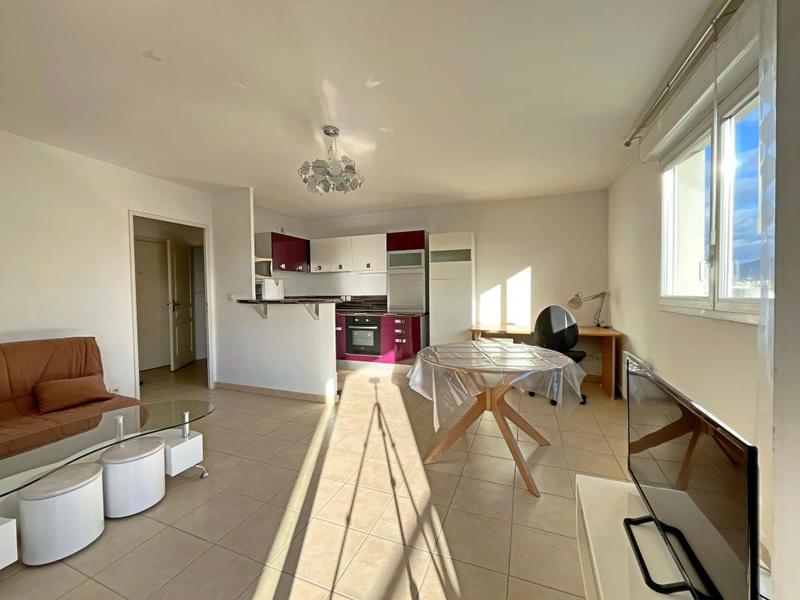 Appartement - 45 m² - 2 pièces