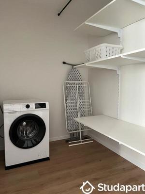 Chambre - 10 m² - 1 pièce