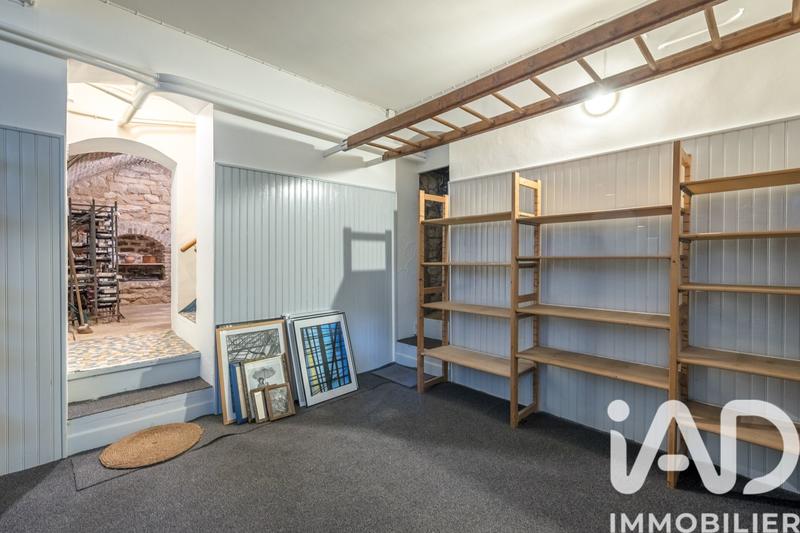 Maison - 161 m² - 9 pièces