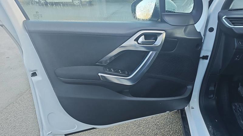 Peugeot 2008 1.6 BlueHdi 120 Allure