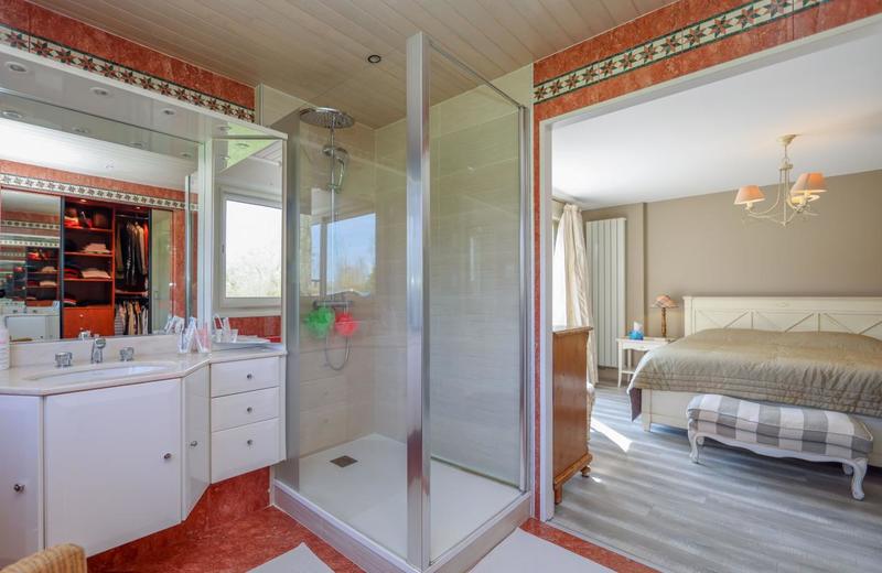 Villa - 389 m² - 7 pièces