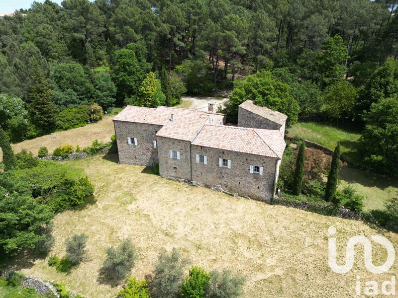 Maison - 404 m² - 12 pièces