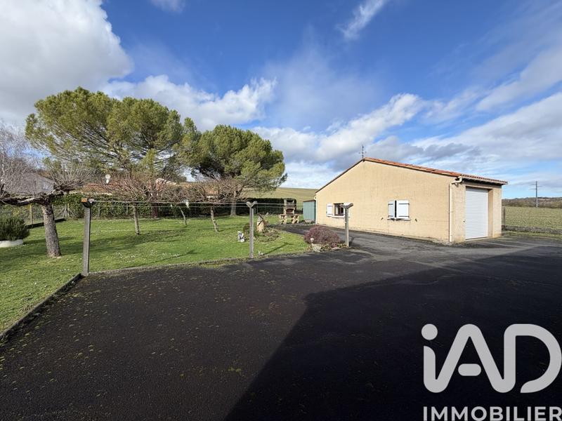 Maison - 90 m² - 5 pièces