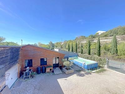 Maison - 107 m² - 6 pièces