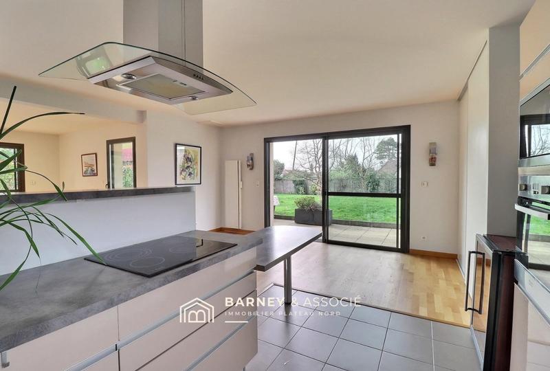 Appartement - 102 m² - 4 pièces