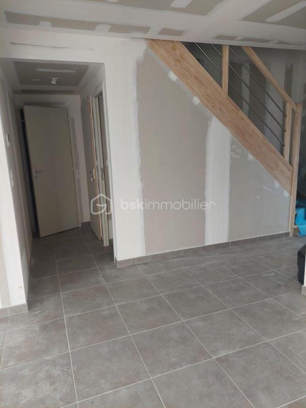 Maison traditionnelle - 123 m² - 6 pièces