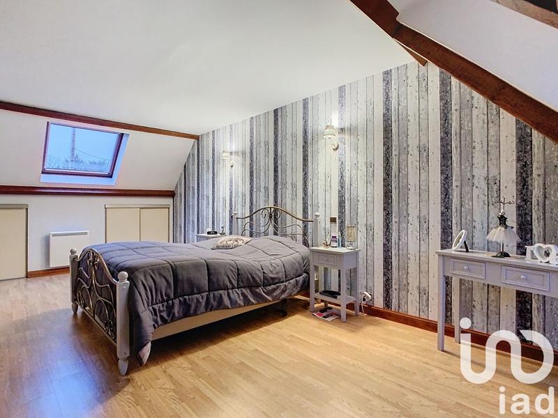 Maison - 181 m² - 8 pièces