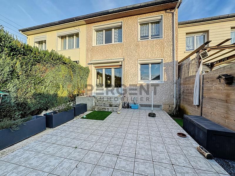 Maison - 95 m² - 5 pièces