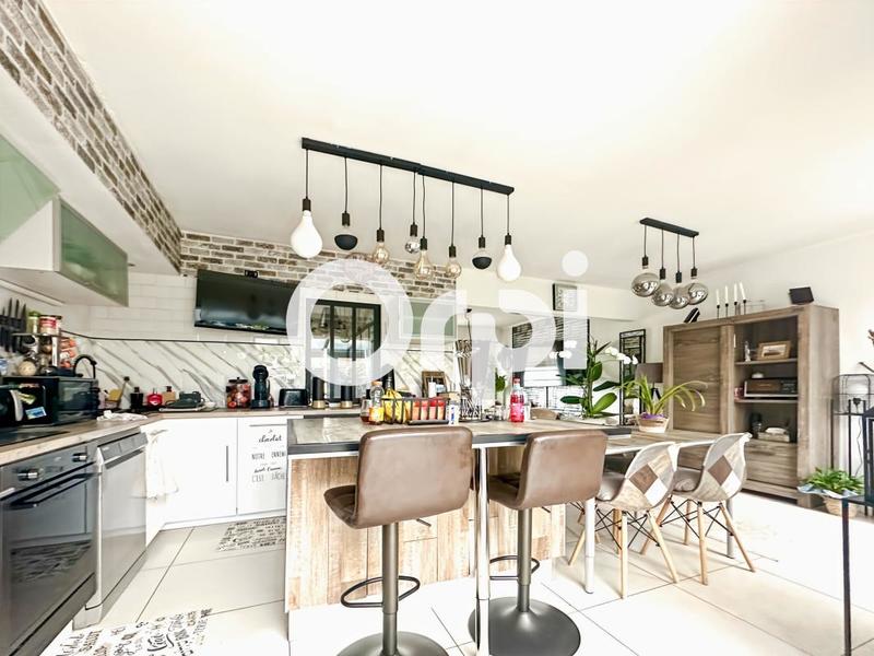 Maison - 95 m² - 4 pièces