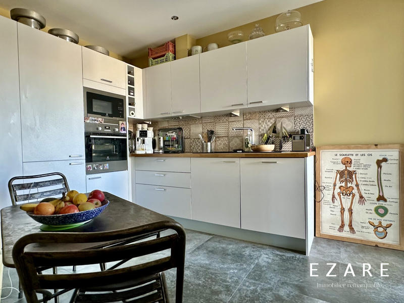 Appartement - 92 m² - 5 pièces