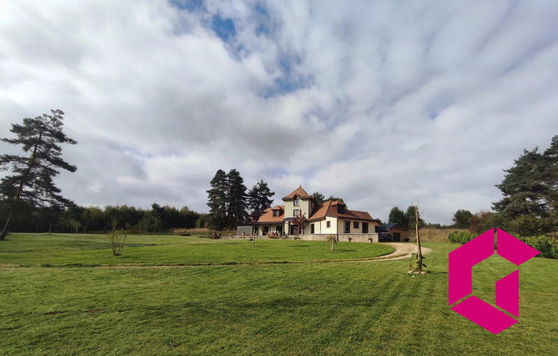 Maison contemporaine - 225 m² - 8 pièces