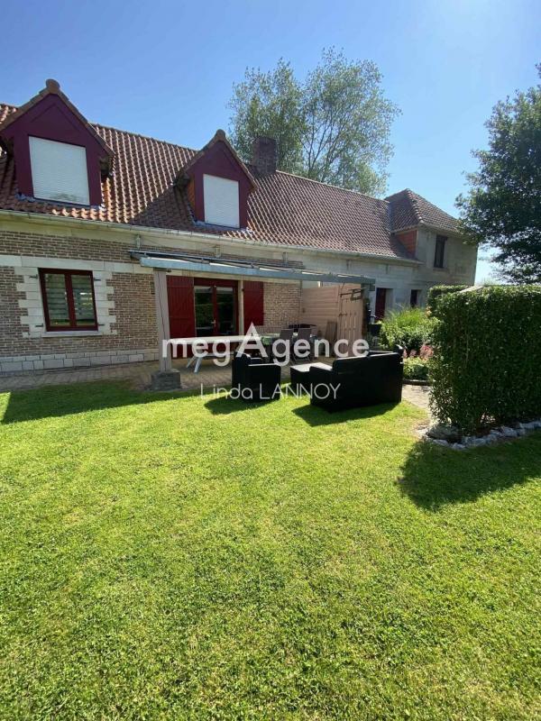 Maison - 330 m² - 16 pièces