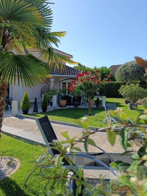 Maison - 123 m² - 6 pièces