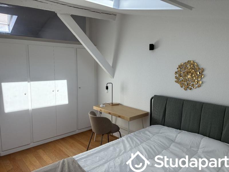 Chambre - 11 m² - 1 pièce