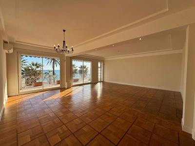 Appartement - 148 m² - 3 pièces