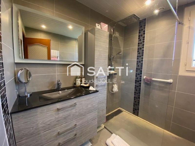 Maison - 177 m² - 5 pièces