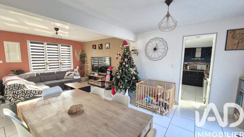 Maison de village - 94 m² - 5 pièces