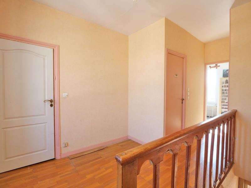 Maison - 143 m² - 6 pièces