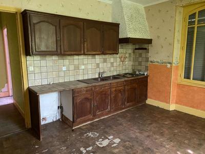 Maison - 220 m² - 15 pièces