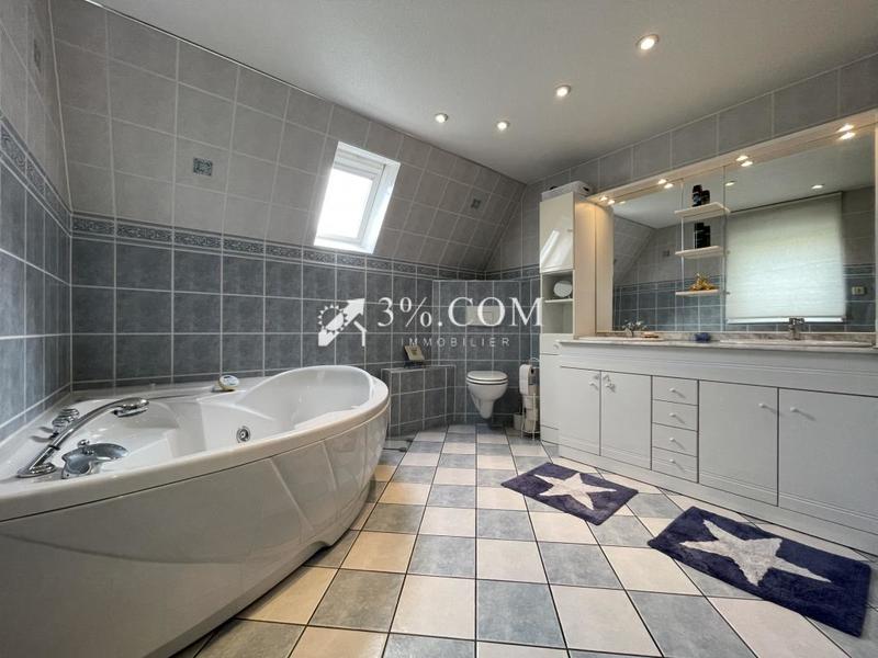 Maison - 160 m² - 7 pièces