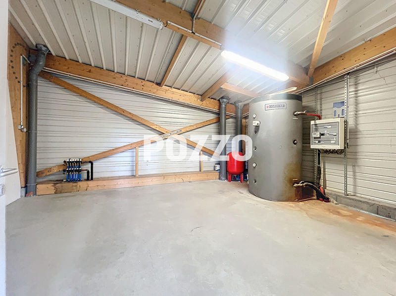 Local d'activité / Entrepôt - 798 m² - 9 pièces