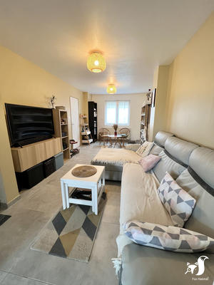 Maison - 95 m² - 5 pièces