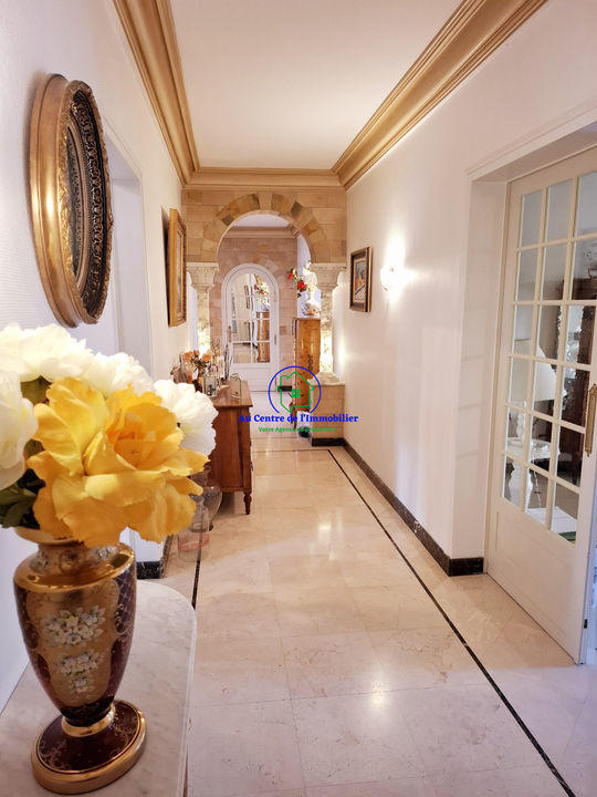 Appartement - 143 m² - 5 pièces