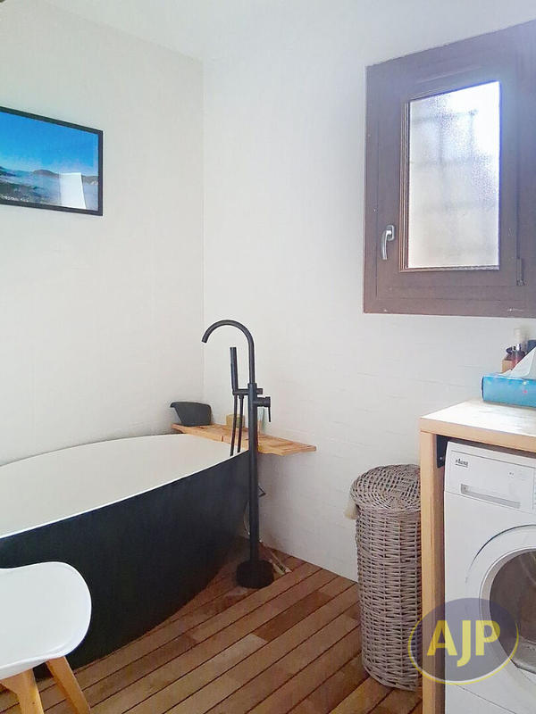 Maison - 144 m² - 5 pièces