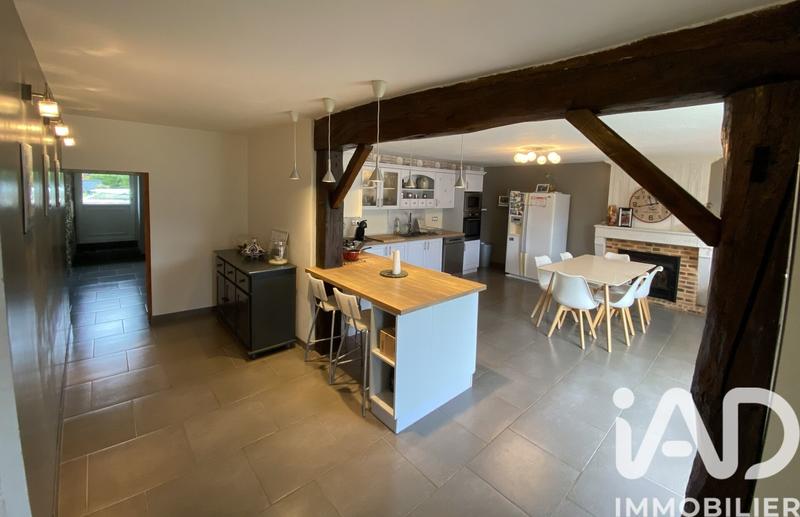 Maison - 200 m² - 8 pièces