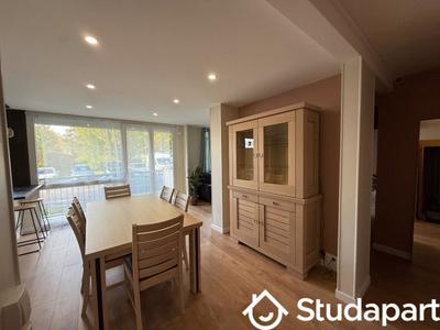 Appartement - 76 m² - 4 pièces