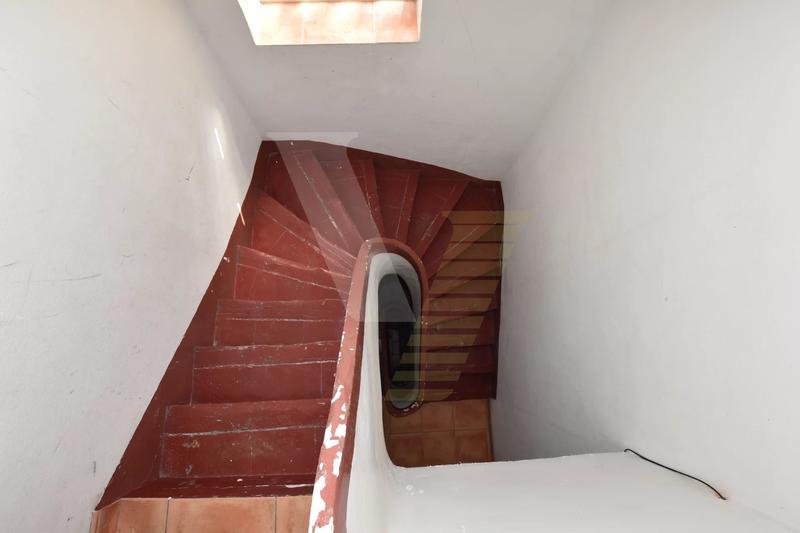 Immeuble - 183 m² - 9 pièces