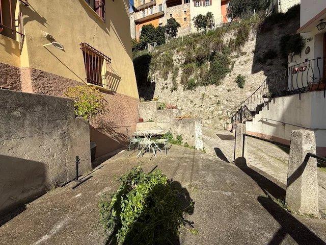 Maison de village - 88 m² - 6 pièces