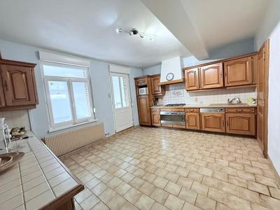 Maison - 450 m² - 16 pièces