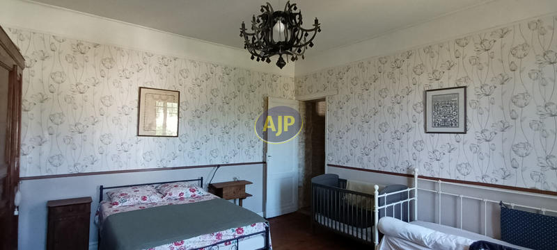 Maison - 123 m² - 5 pièces