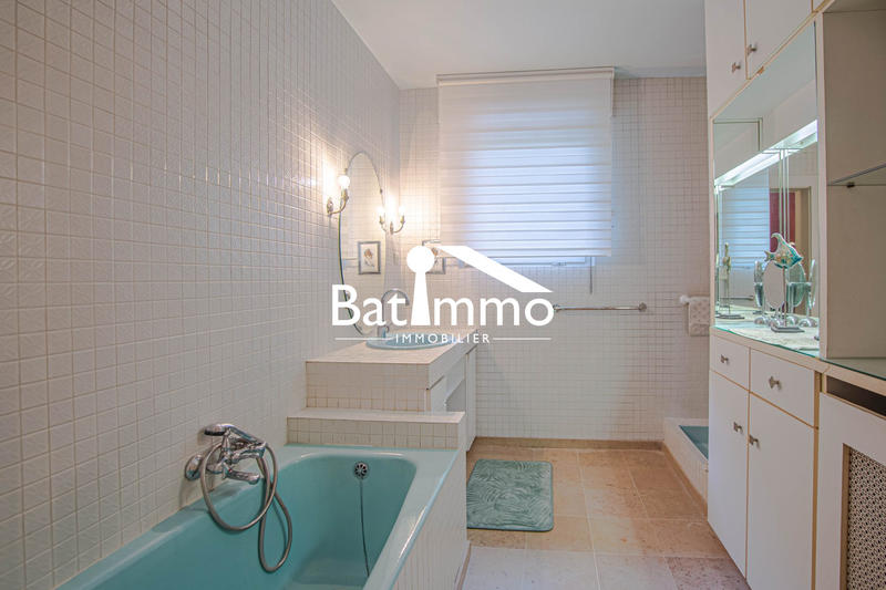 Maison traditionnelle - 134 m² - 6 pièces