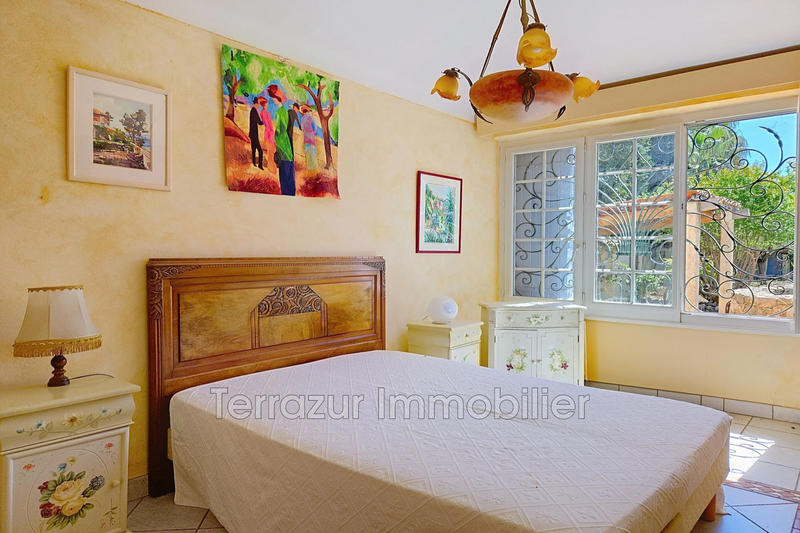 Mas - 900 m² - 10 pièces