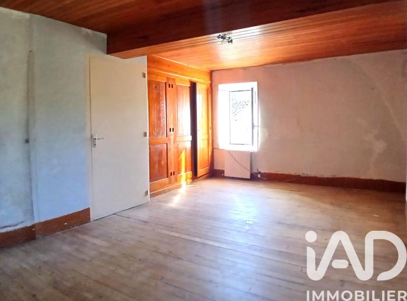 Maison - 300 m² - 11 pièces