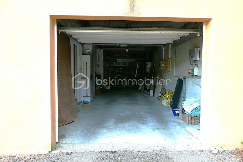 Maison traditionnelle - 169 m² - 6 pièces