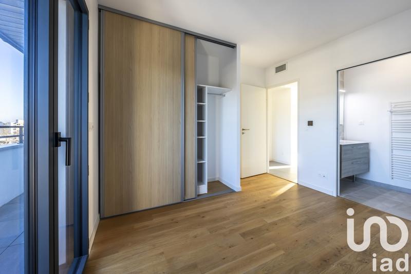 Appartement - 98 m² - 4 pièces