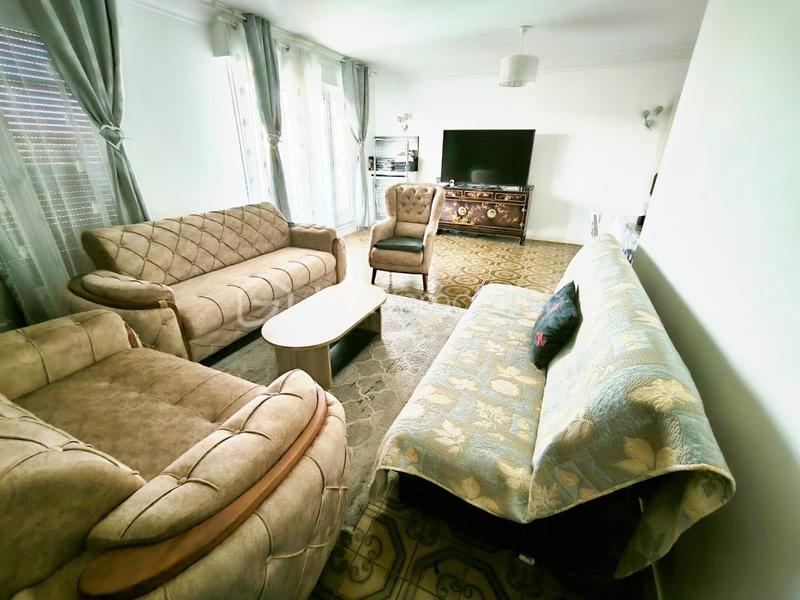 Appartement - 100 m² - 4 pièces