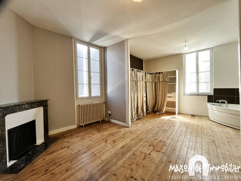 Maison - 200 m² - 6 pièces