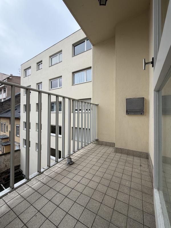 Appartement - 80 m² - 3 pièces