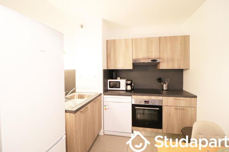 Chambre - 13 m² - 1 pièce