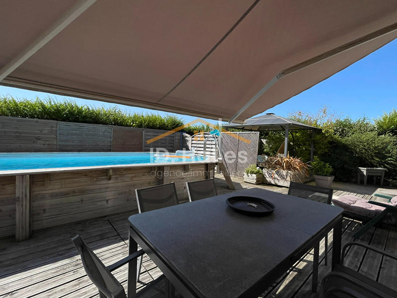 Maison - 161 m² - 9 pièces