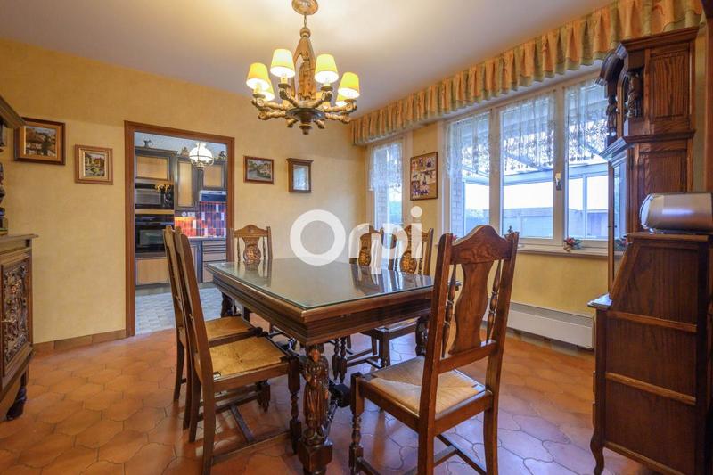 Maison - 226 m² - 8 pièces